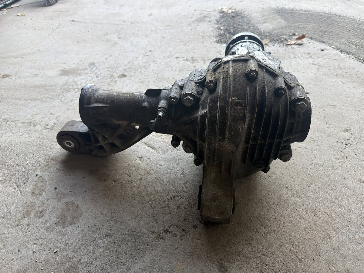 2011-2015 Jeep Grand Cherokee 3.6L 168K Front Differential Axle Carrier OEM