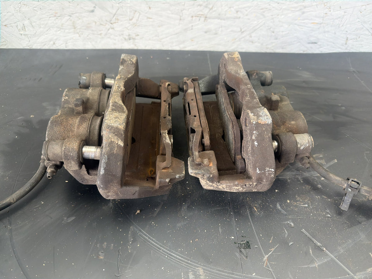 2012-2015 Jeep Grand Cherokee Front Left & Right Brake Calipers Set OEM