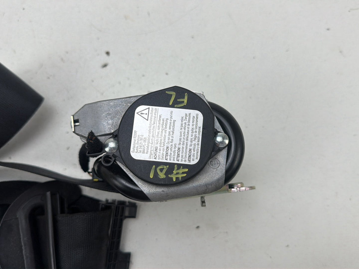2014-2017 Maserati Ghibli Left Front Seat Belt Retractor 627069200 OEM