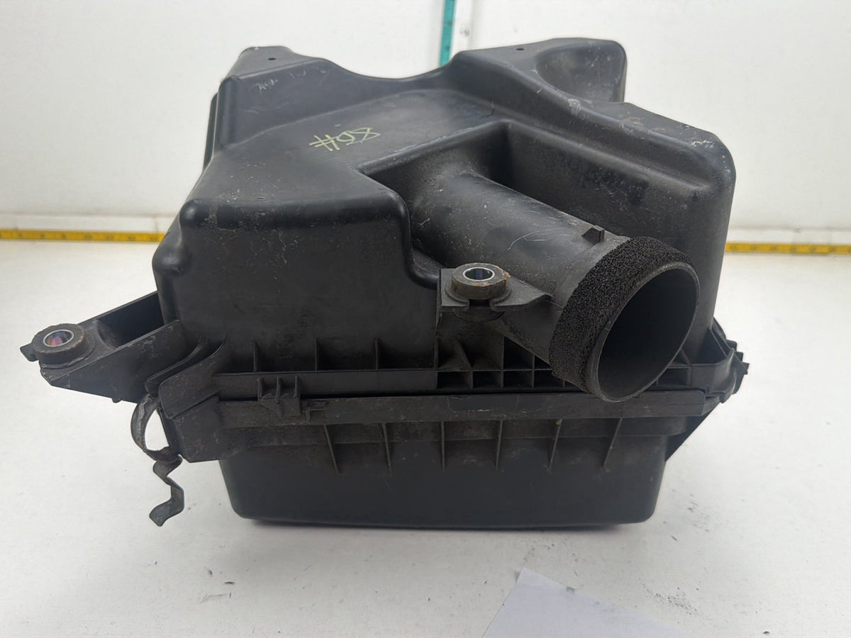 2015-2017 Toyota Camry XV50-Air Cleaner Intake Filter Housing Box 177050V020 OEM