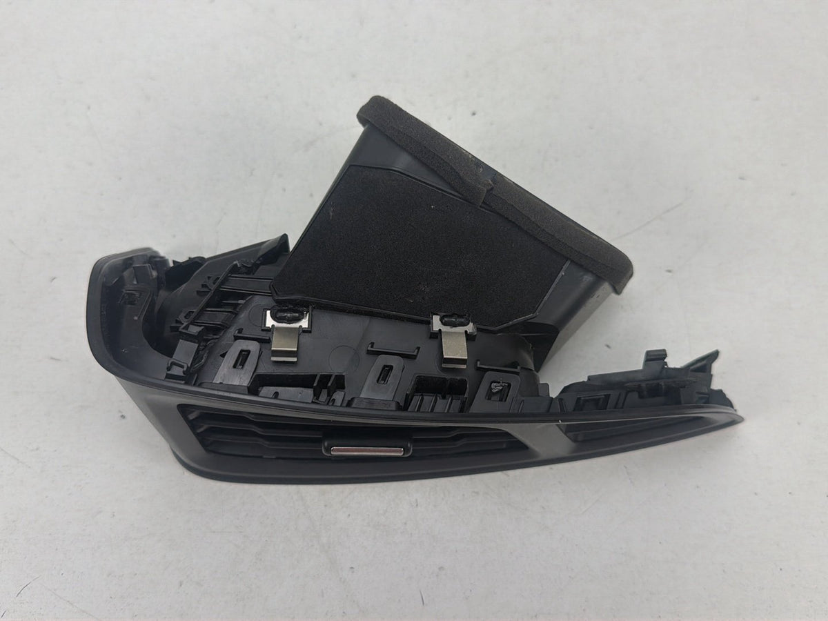 2012-2014 Ford Focus MK2 Front Right Dashboard Air Vent BM51018B08 OEM