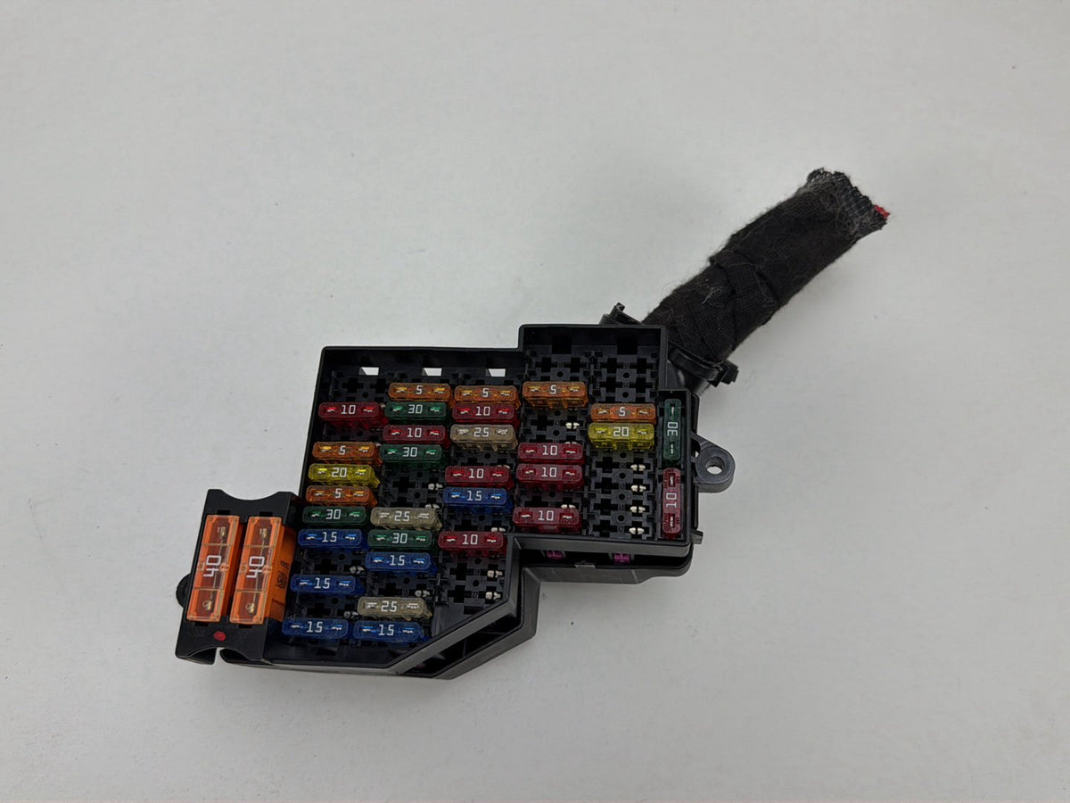 2003-2006 Porsche Cayenne Dashboard Fuse Relay Box 7L0941828A 7L0941824A OEM