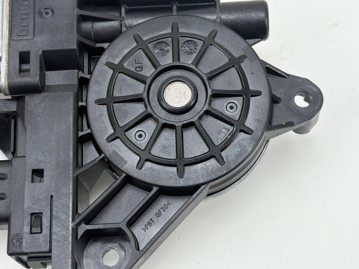 2014-2021 Jeep Grand Cherokee Front Right Side Window Motor 931400-103 OEM
