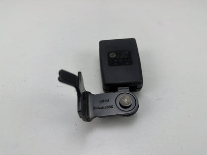 2007-2013 BMW X5 Rear 2nd Row Left Driver Side Seat Belt Buckle OEM