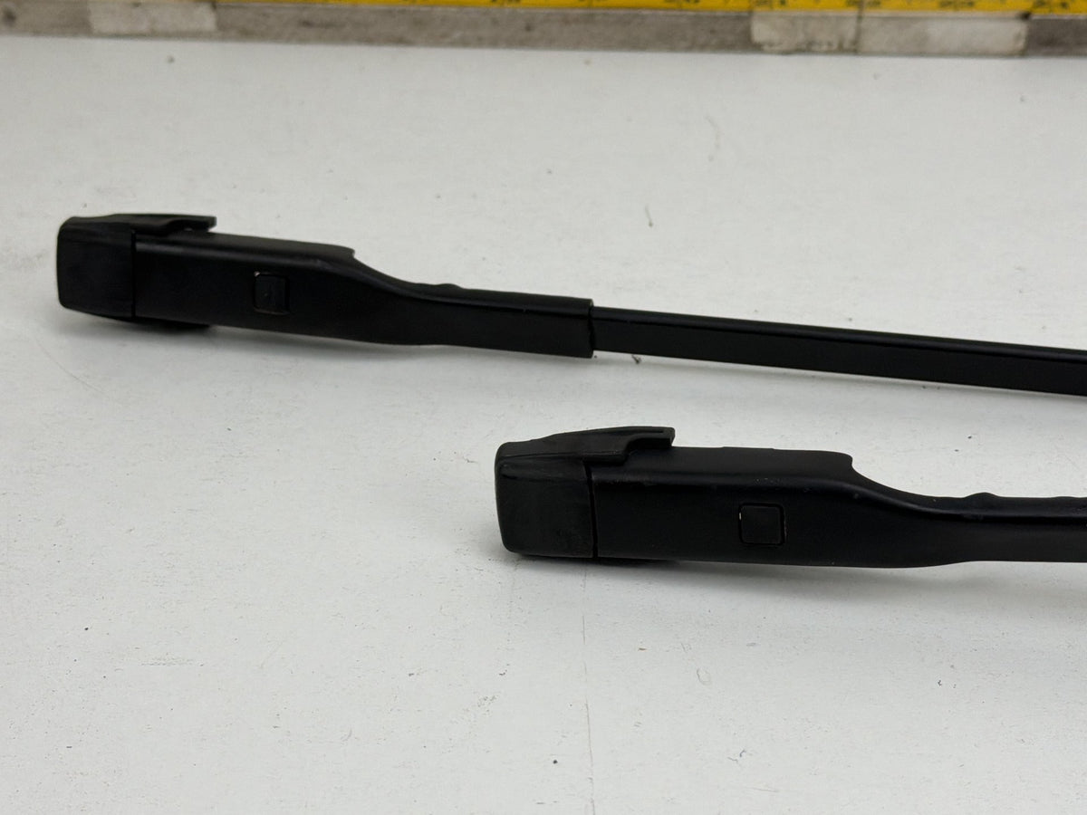 2012-2018 Audi A7 Front Windshield Wiper Arm Left & Right Pair 4G1 955 408 B OEM