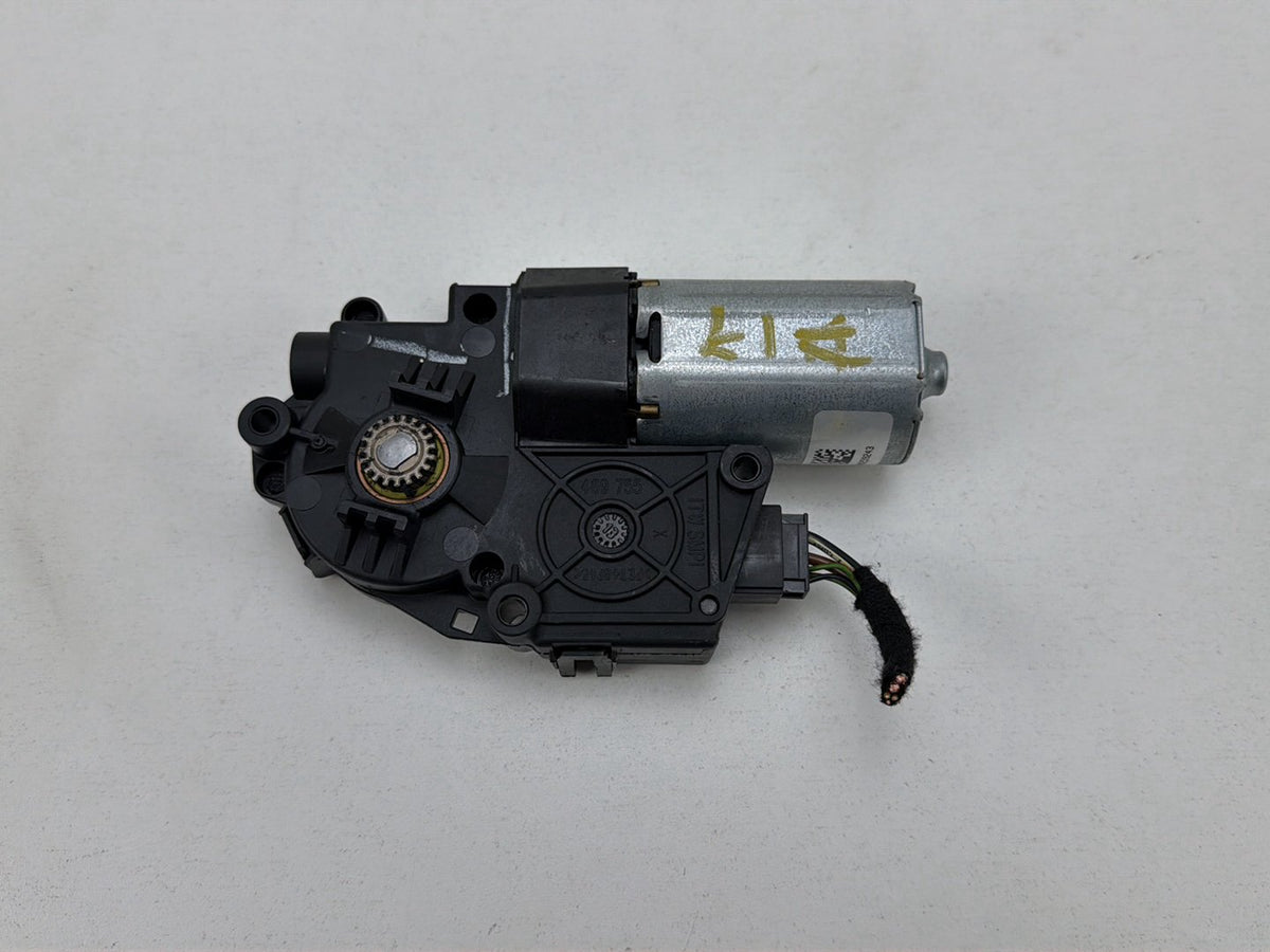 2011-2014 BMW X1 E84 Sunroof Window Glass Motor 10025374A OEM