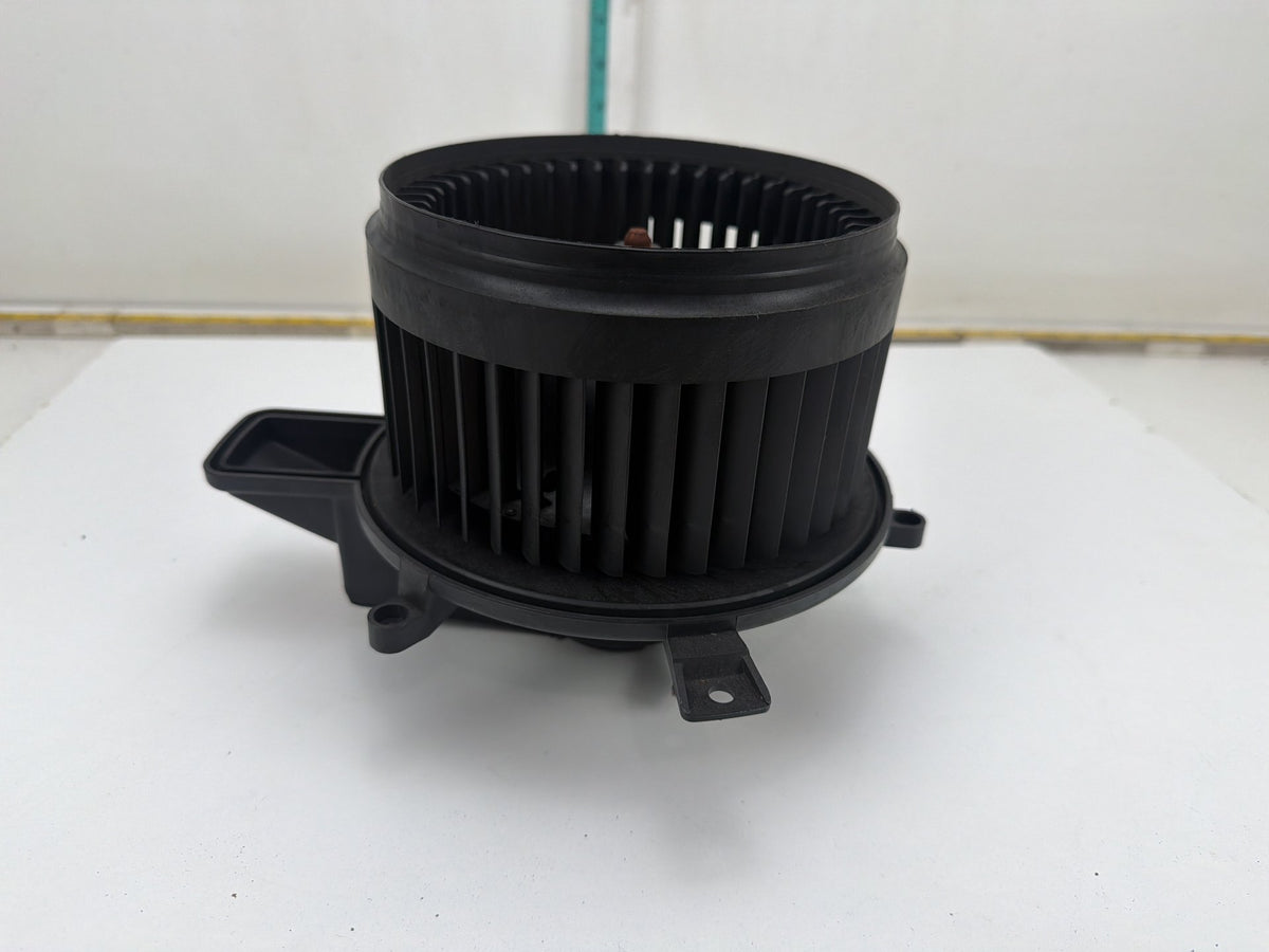 2014-2021 Jeep Grand Cherokee Front HVAC Blower Motor Assembly OEM