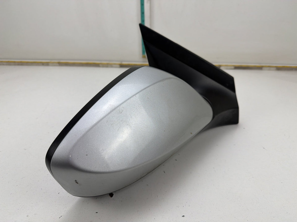 2012-2017 Hyundai Accent Front Right Side View Power Door Mirror E13027492 OEM