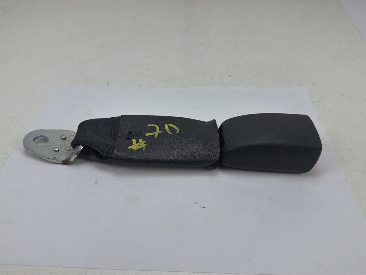 2009 - 2013 Infiniti G37- Rear Right Or Left Seat Belt Buckle E034501 OEM