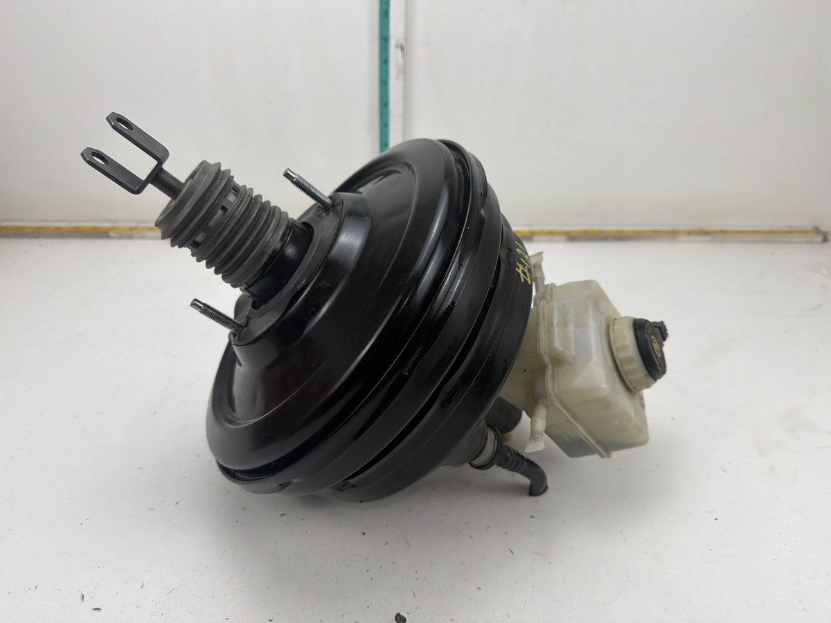 2007-2013 BMW X5 Power Brake Booster Master Cylinder w/ Reservoir 6791409 OEM