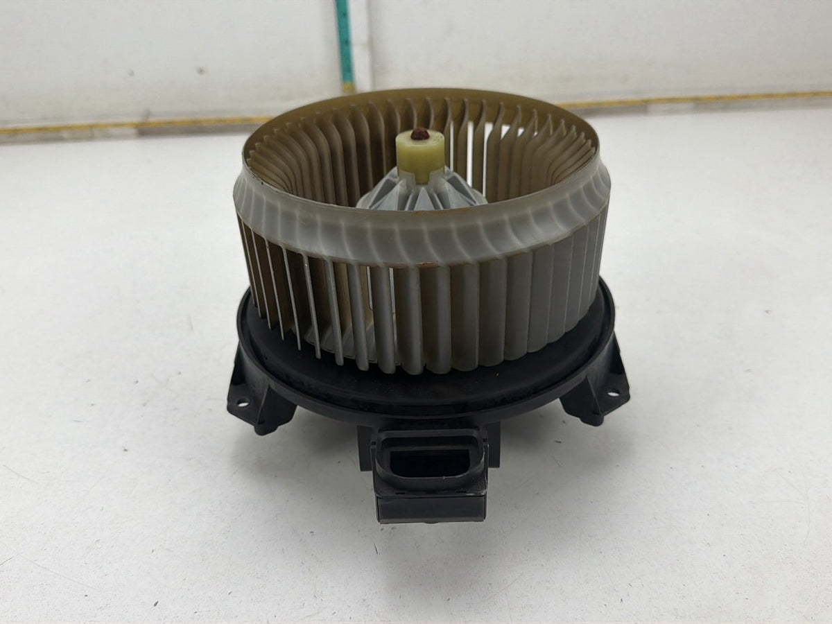 2013-2020 Lincoln MKZ HVAC Heater Blower Motor Fan AY272700-6220 OEM