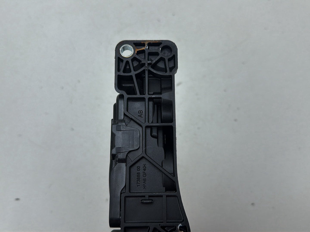 2012-2014 Ford Focus MK2 Gas Accelerator Pedal Assembly BV619F836AB OEM
