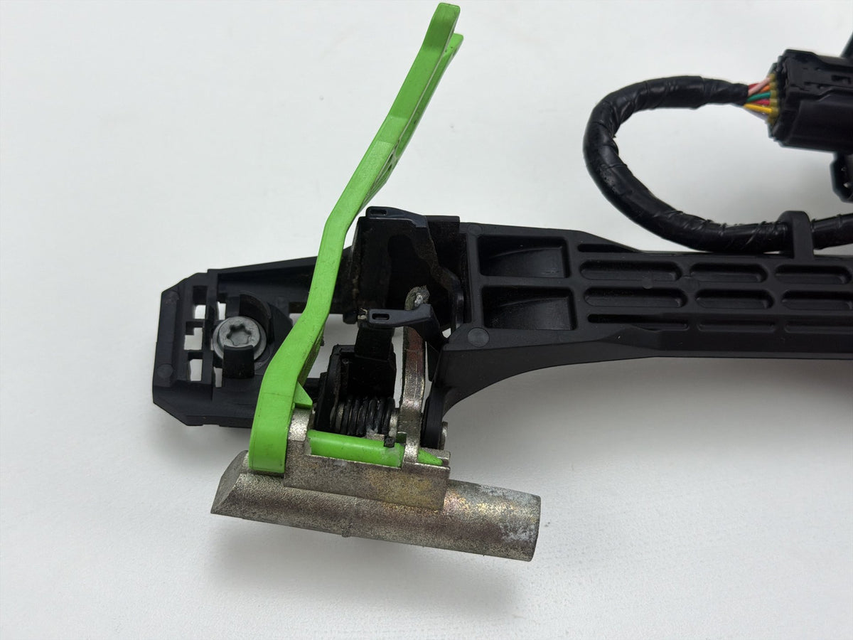 2007-2012 Lexus ES350 V40 - Rear Passanger Outer Door Handle 484110-10720 OEM