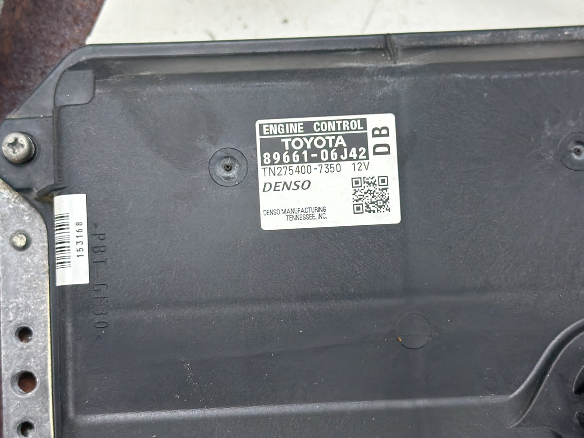 2010-2011 Toyota Camry 2.5L Engine Computer Control Module 89661-06J42 OEM