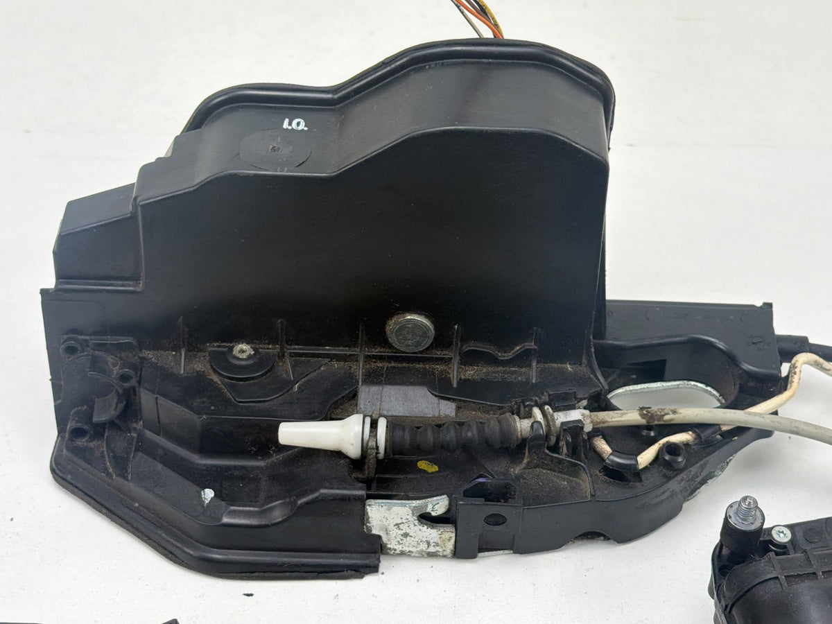2011-2016 BMW 550i xDrive Front Right Door Lock Actuator Soft Close Assembly OEM