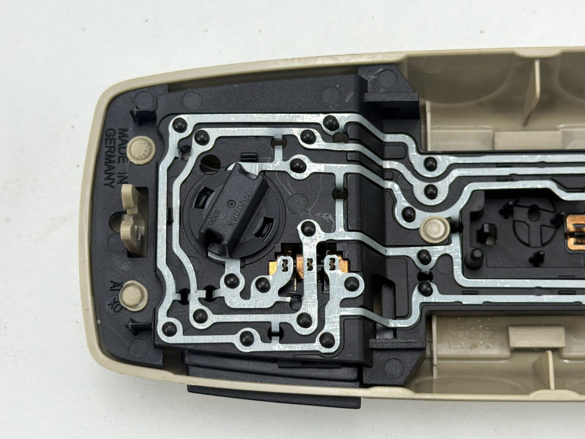 2011-2018 Volvo S60 Rear Seat Overhead Passenger Reading Dome Light Beige OEM