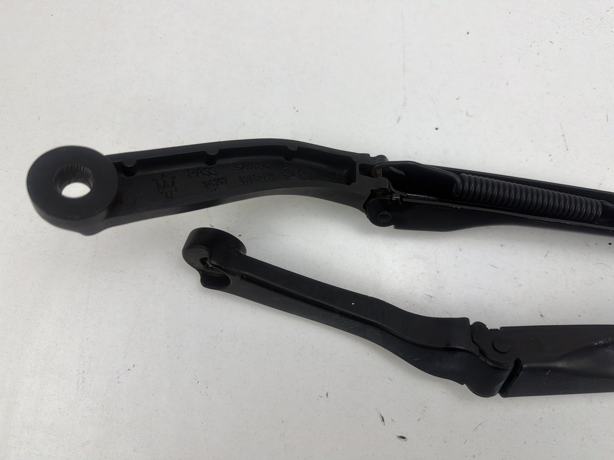 2014-2021 Maserati Quattroporte Front Left Right Side Windshield Wiper Arms OEM