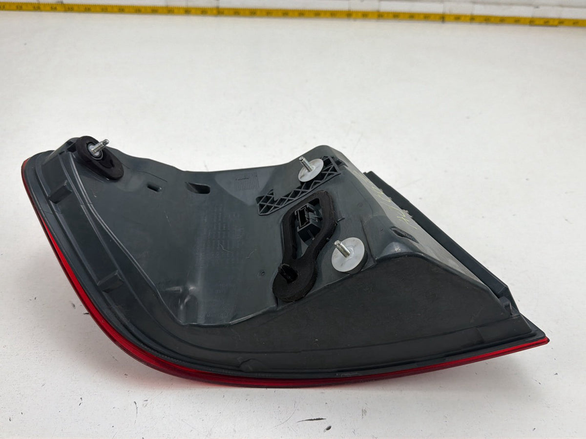 2014-2016 BMW 550i xDrive Right Passenger Side Outer Tail Light 184080 OEM