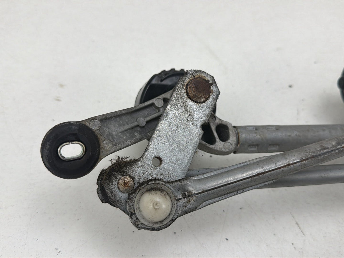 2014-2023 Infiniti Q50 Windshield Wiper Motor Linkage Transmission OEM