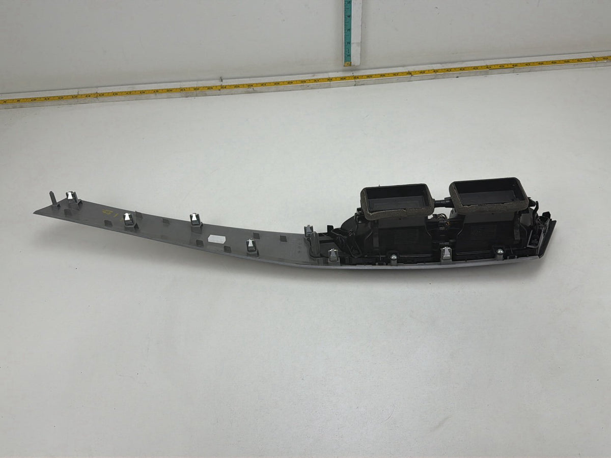 2013-2014 BMW X1 E84 SUV Dash Air Vent Centre OEM