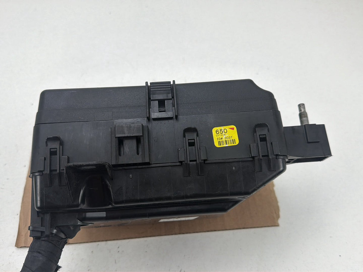 2014-2017 Maserati Ghibli Engine Bay Outer Fuse Relay Box Lid Plastic Cover OEM