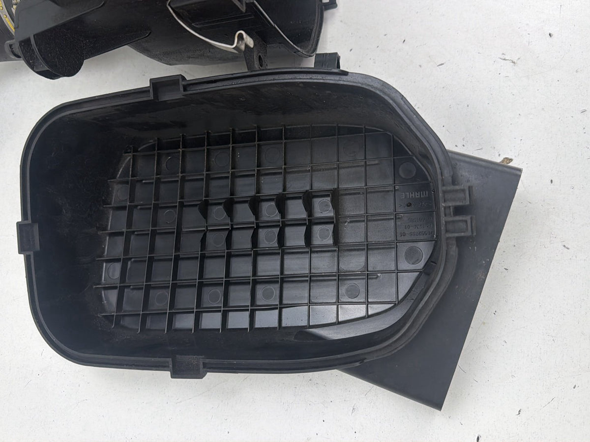 2014-2017 Maserati Ghibli Left Engine Intake Air Cleaner Filter Box Housing OEM
