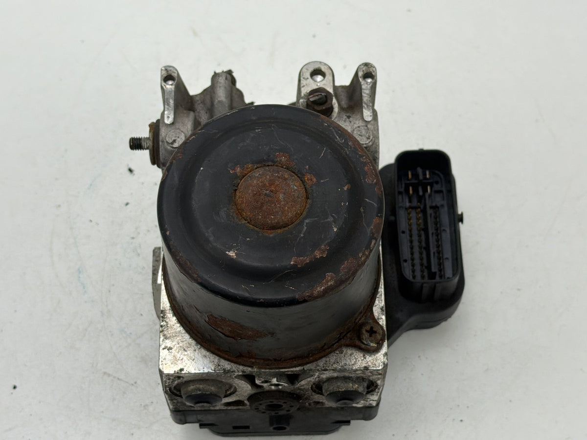 2004-2006 Toyota Sienna ABS Anti-Lock Brake Pump Actuator Module 4454008040 OEM