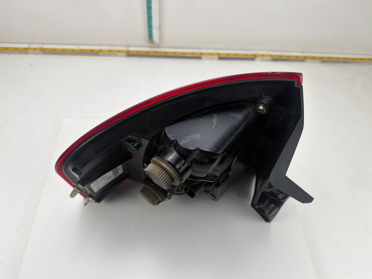 2011-2014 Ford Edge Rear Right Passenger Side Tail Light BT43-13B504-AD OEM