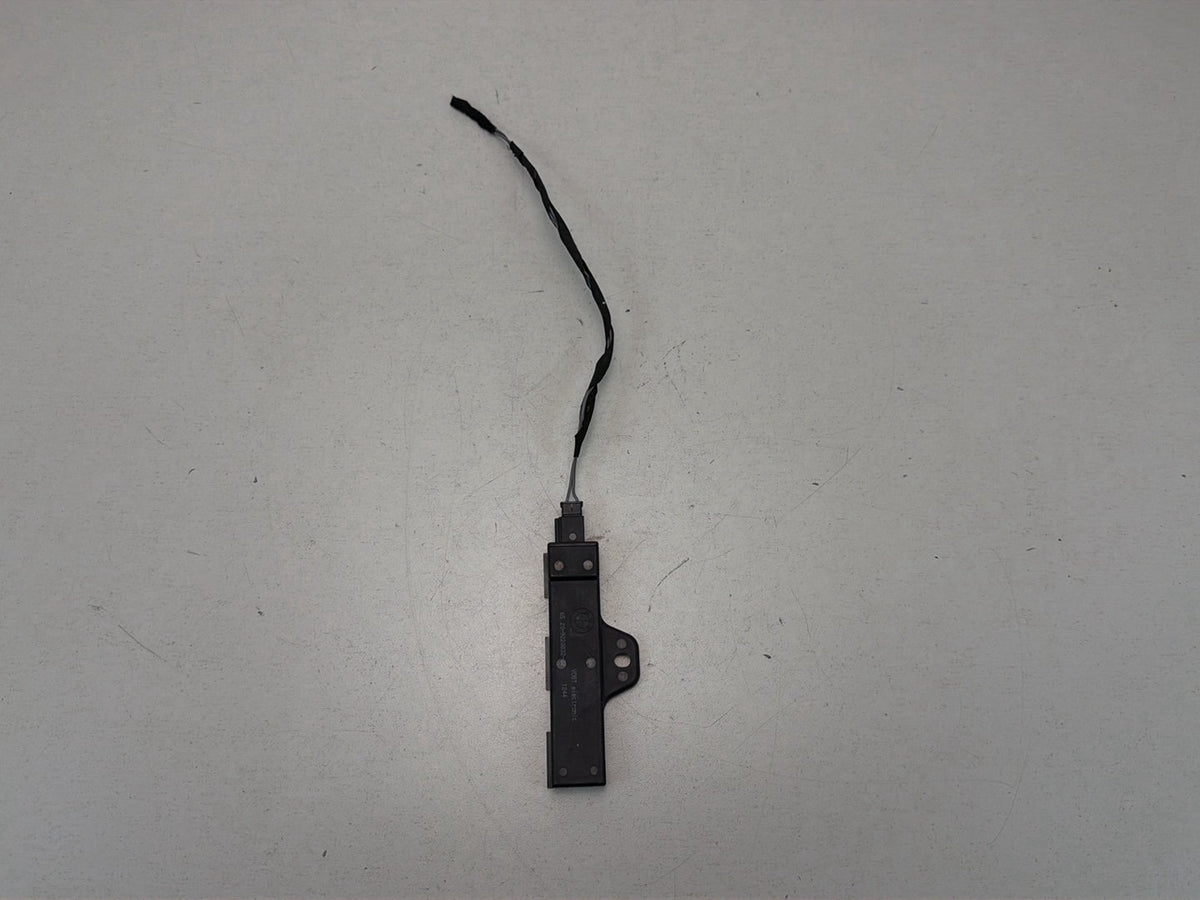 2014-2016 BMW 228i F22 Keyless Entry Antenna Module 9220832 OEM