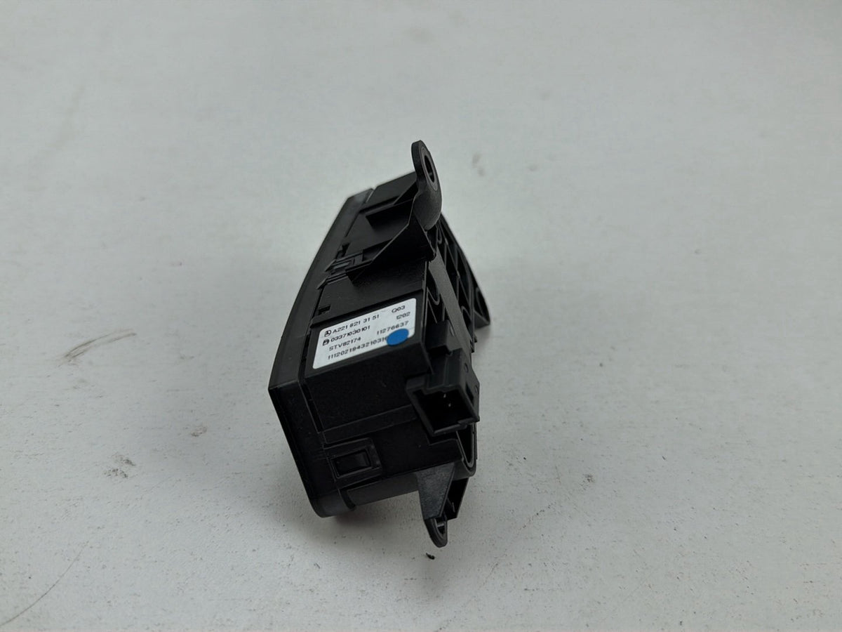 2007-2013 Mercedes-Benz S-Class W221-Front RH Passenger Door Lock Switch OEM