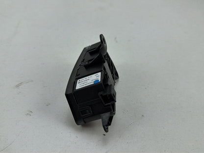 2007-2013 Mercedes-Benz S-Class W221-Front RH Passenger Door Lock Switch OEM