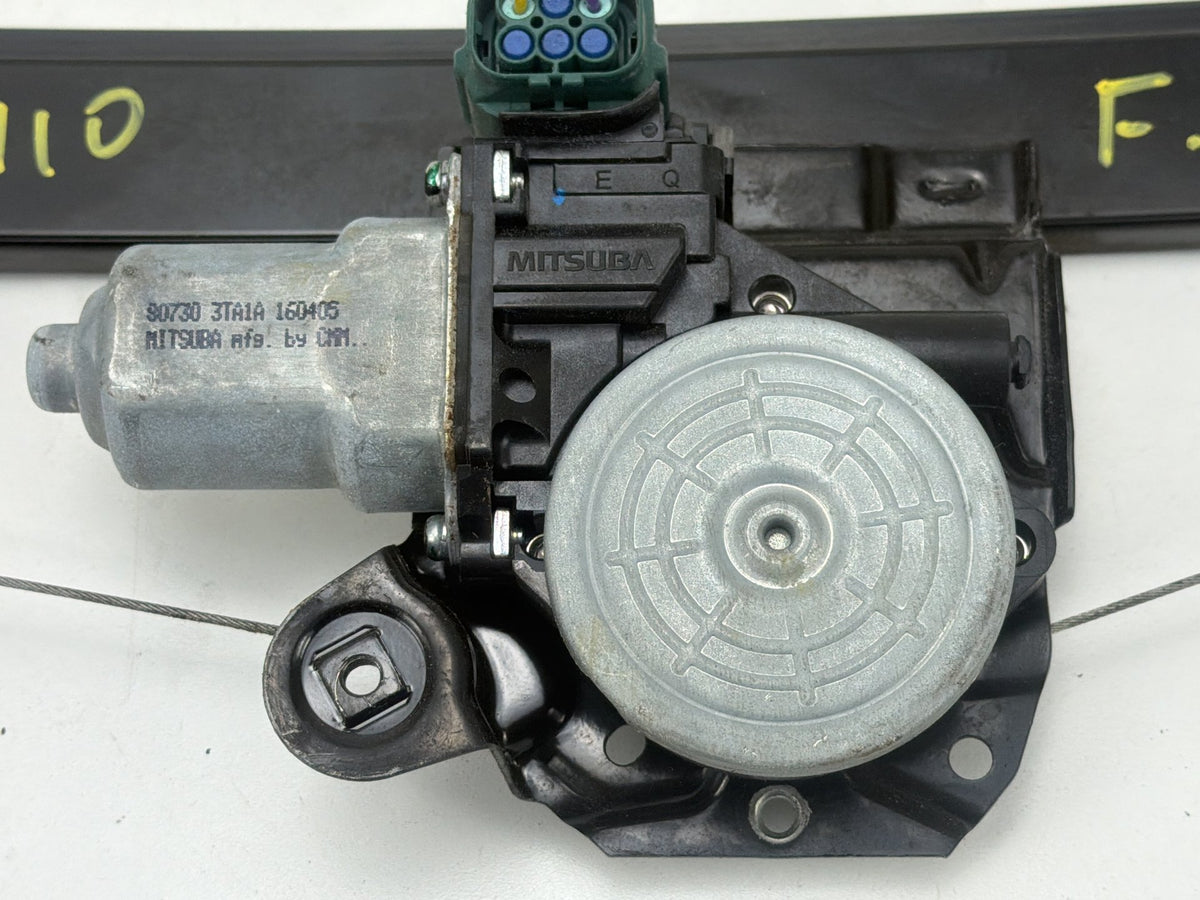 2013-2018 Nissan Altima Front Right Power Window Regulator Motor 80720-3TA4A OEM