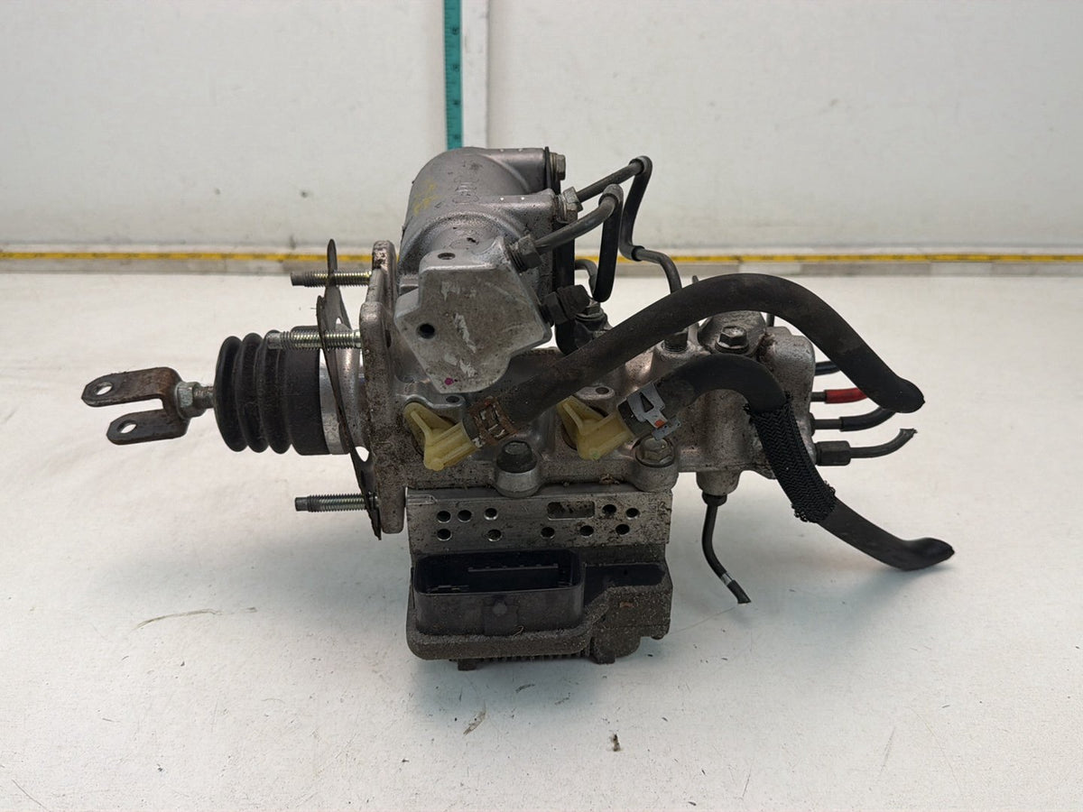 2010-2015 Toyota Prius W30-ABS Anti Lock Brake Pump Module ECU 47270-47030 OEM