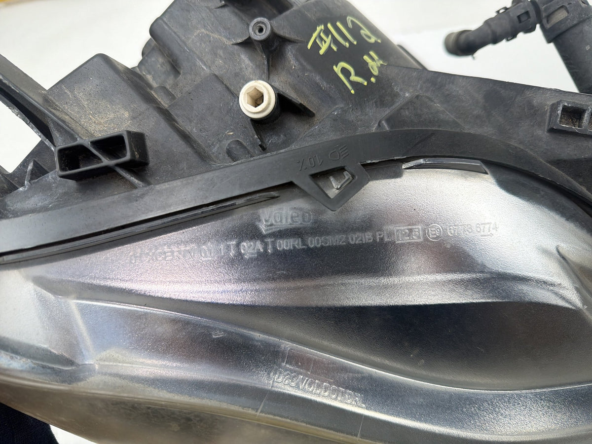 2014-2017 Maserati Quattroporte Front Right Side Headlight P67766201 OEM
