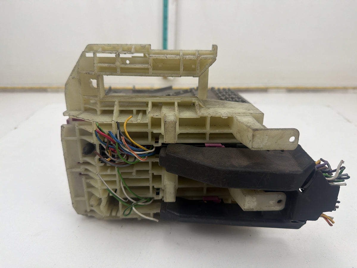 2000-2001 Volvo S80 Engine Computer Control Module Unit ECU 09470738B OEM
