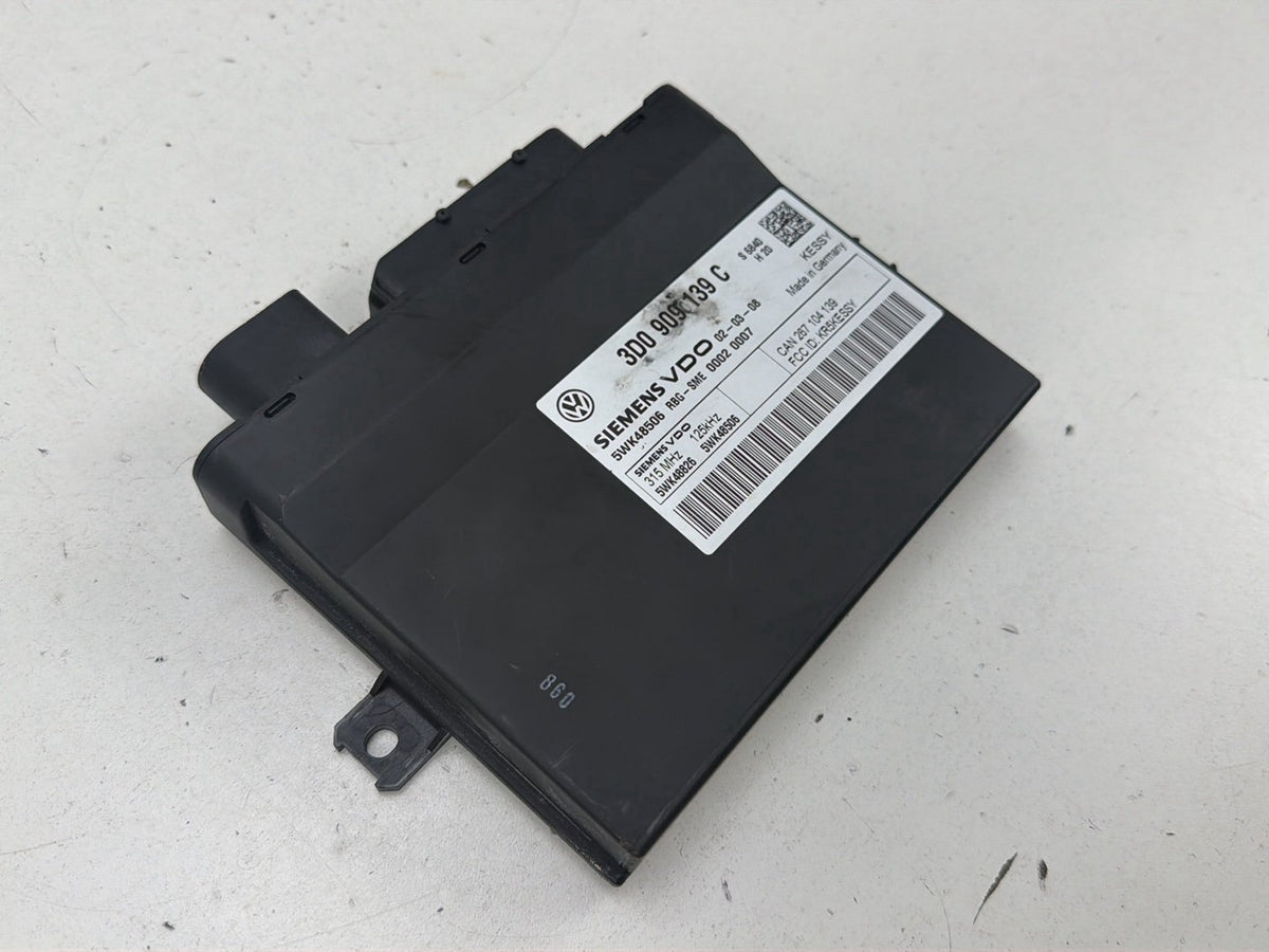 2008-2010 Porsche Cayenne Keyless Entry Immobilizer Module 3D0909139C OEM