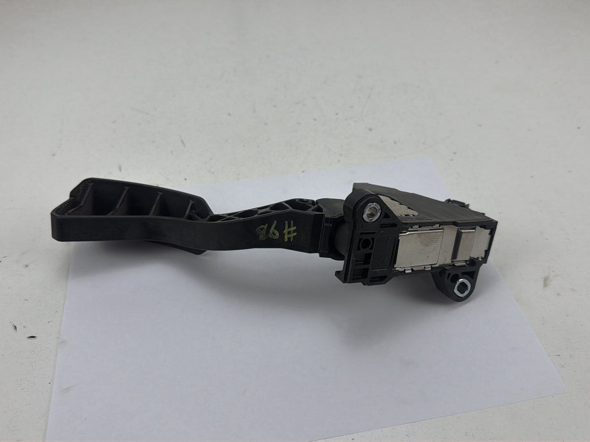 2012-2017 Toyota Camry Electronic Throttle Accelerator Gas Pedal 7811006040 OEM