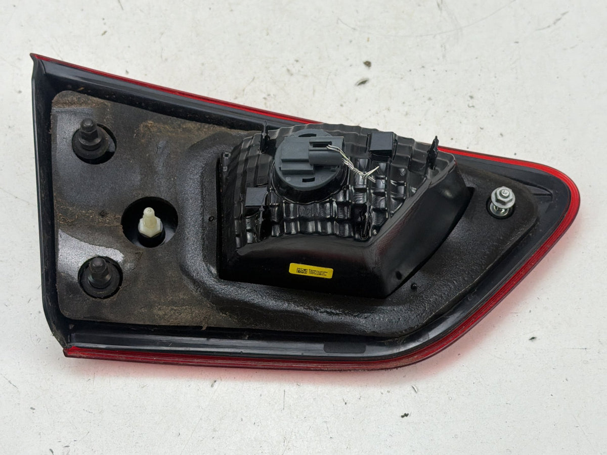 2017-2019 Subaru Impreza Right Passenger Side Inner Tail Light 84251-FL04B OEM