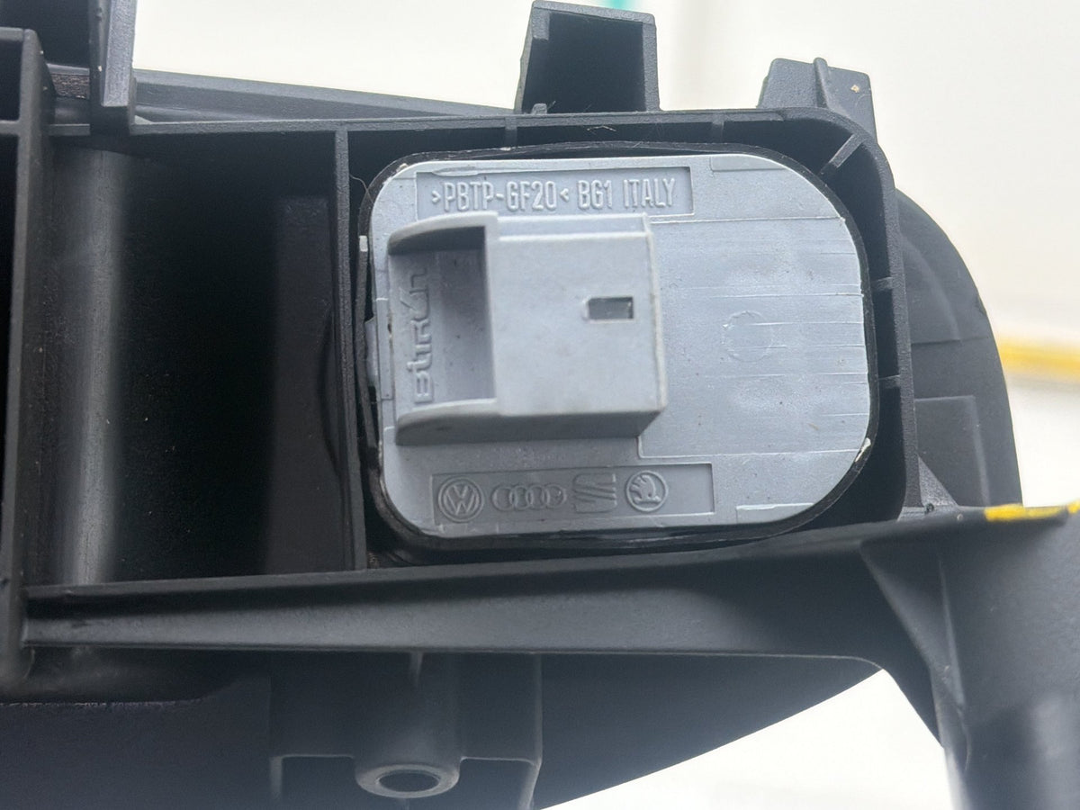 2009-2012 Audi A4 Front Left Driver Side Master Window Switch 8K1867171D OEM