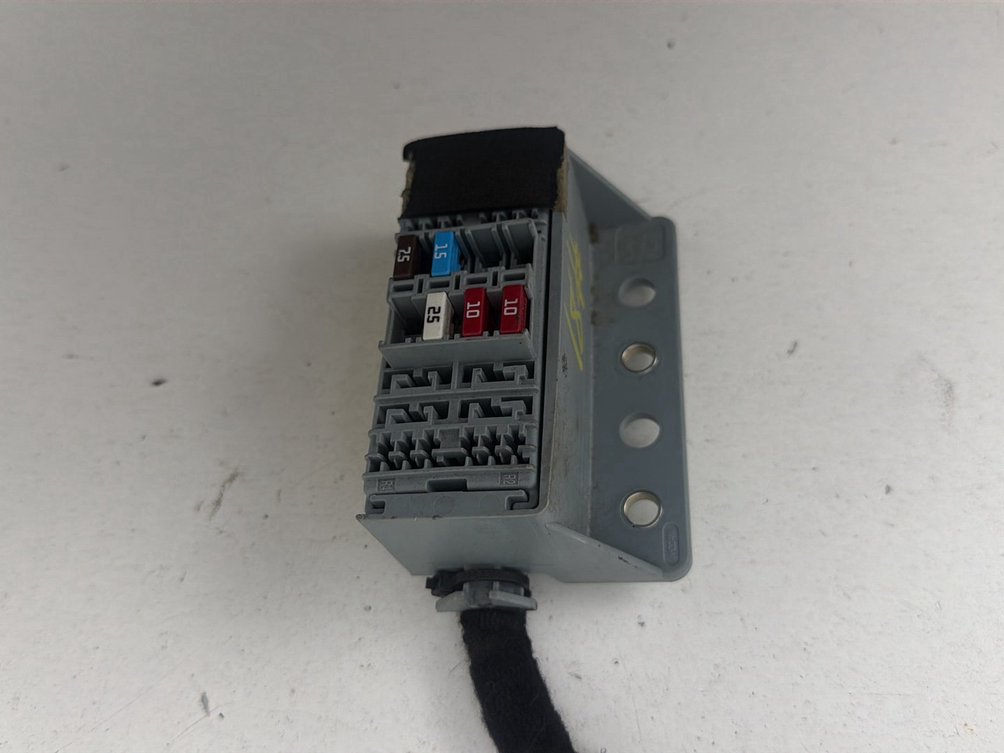 2014-2017 Maserati Ghibli Dashboard Instrument Panel Cabin Fuse Relay Box OEM