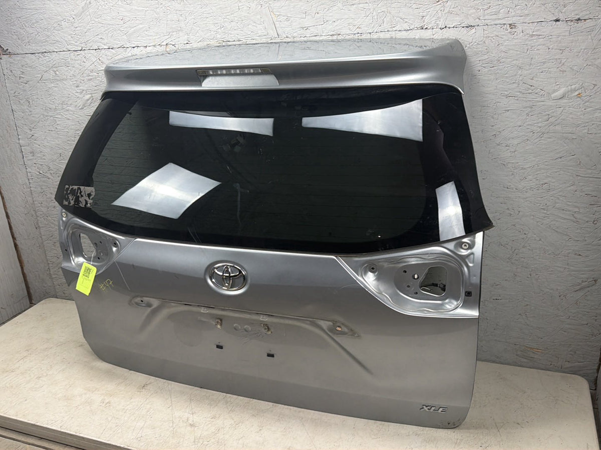 2011-2017 Toyota Sienna L30 Rear Trunk Deck Lid Liftgate Tailgate Assembly OEM