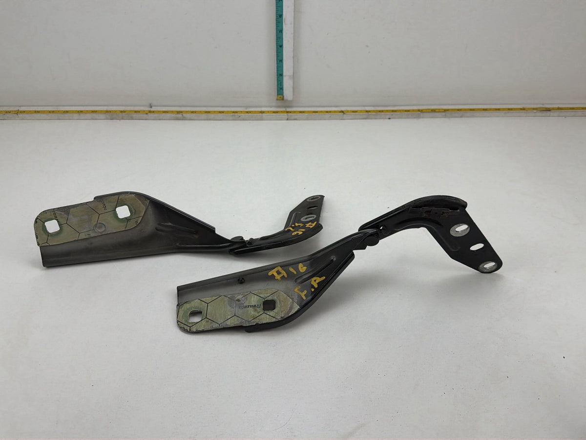 2003-2006 Porsche Cayenne RH LH Hood Bonnet Hinge Set 7L5823301 7L5823302 OEM