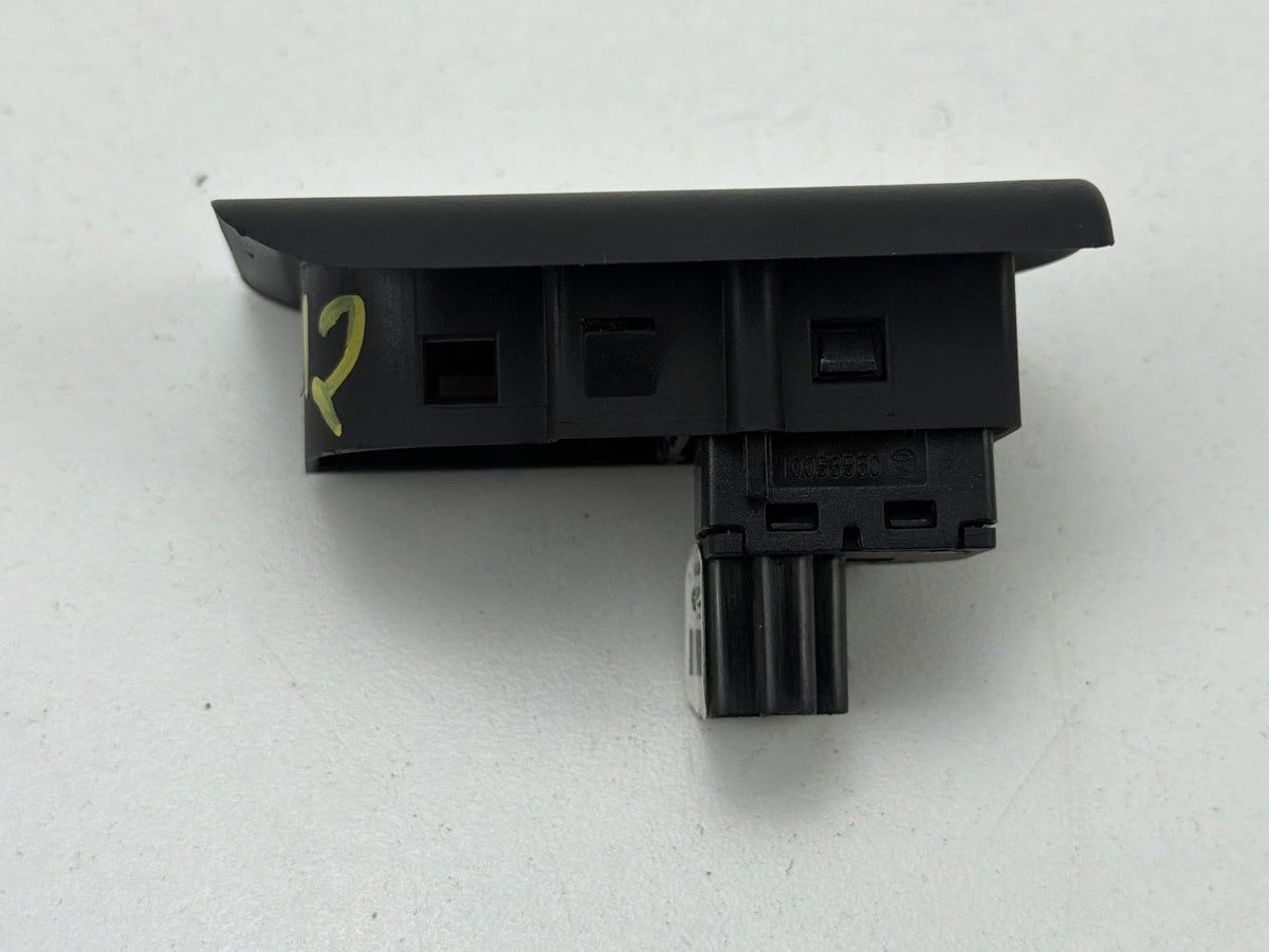 2014-2021 Maserati Quattroporte Trunk Release Push Button Switch 68141864AA OEM