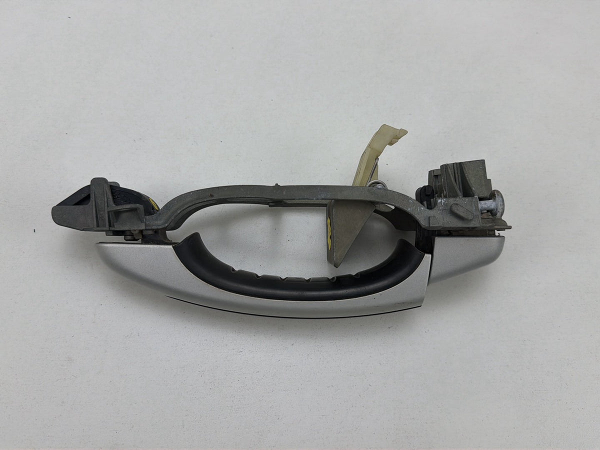 2004 Porsche Cayenne 9PA SUV Right Rear Exterior Door Handle 7L0839886 OEM