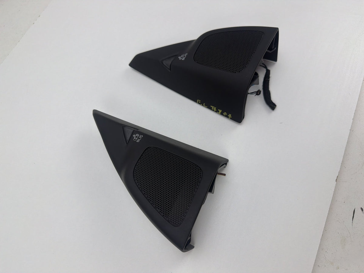 2011-2018 Volvo S60 Front Right/Left Door Corner Trim Speakers Pair 30781067 OEM