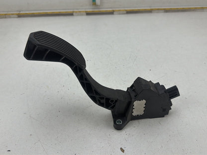 2015-2020 Toyota Sienna Front Driver Left Accelerator Gas Pedal Assembly OEM