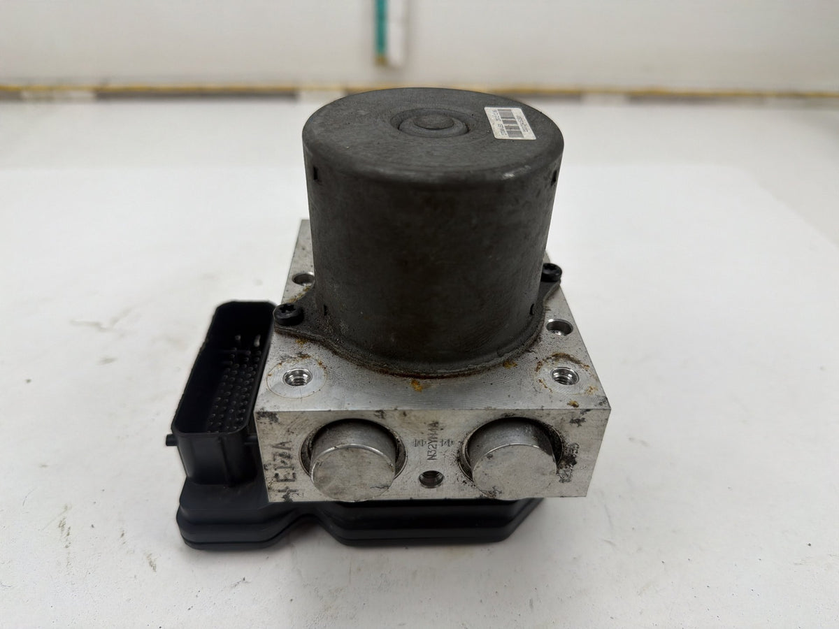 2013-2016 Hyundai Santa Fe Anti-Lock Brake Actuator ABS Pump Motor Assembly OEM