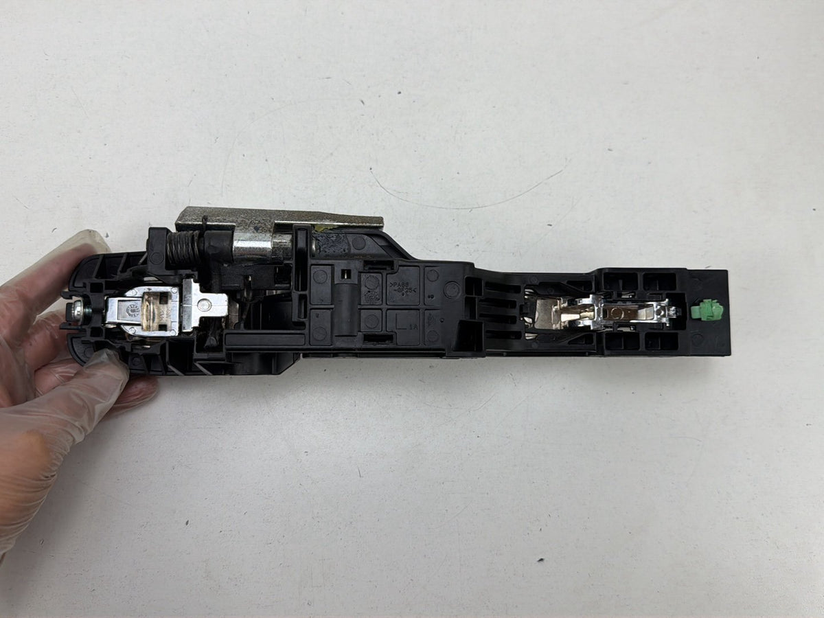 2015-2019 Nissan Sentra Rear Left Driver Side Exterior Door Handle Assembly OEM