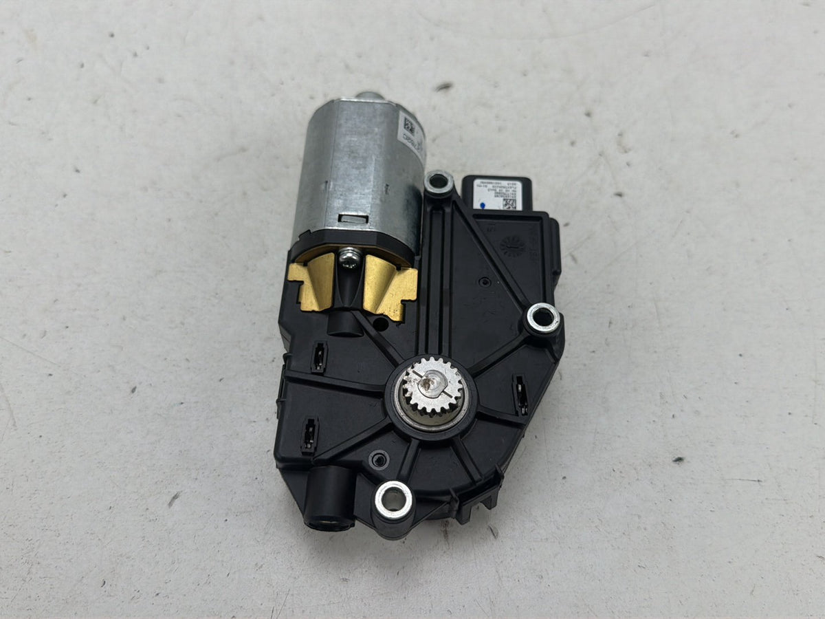 2015-2020 Toyota Sienna Sunroof Moonroof Motor Actuator Assembly B9320-656C OEM