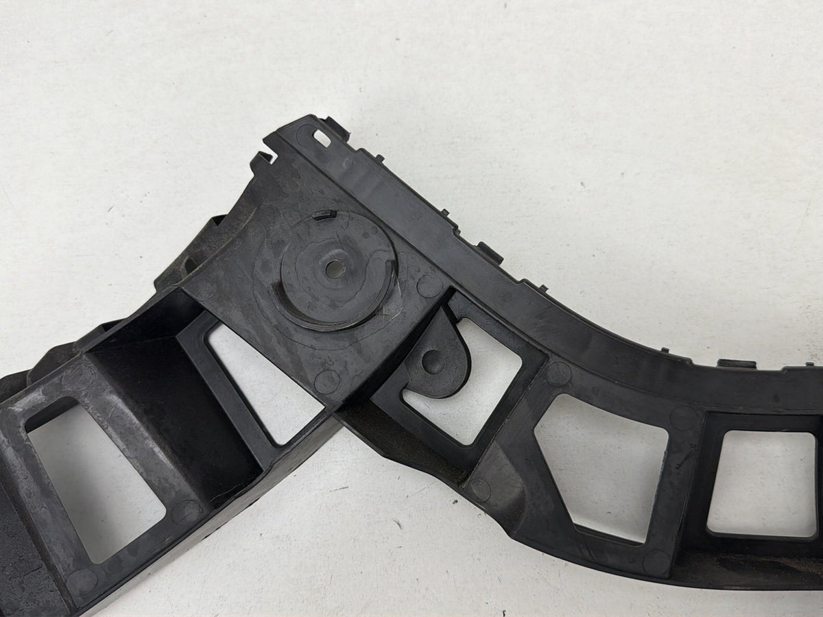 2012-2018 Volkswagen Tiguan MK1- 5N- Rear Left Bumper Support Guide Bracket OEM